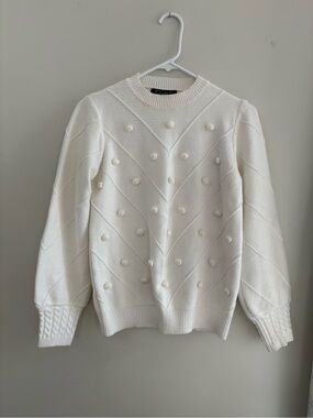 Simple Cream Pom-Pom Chevron Crewneck Sweater
